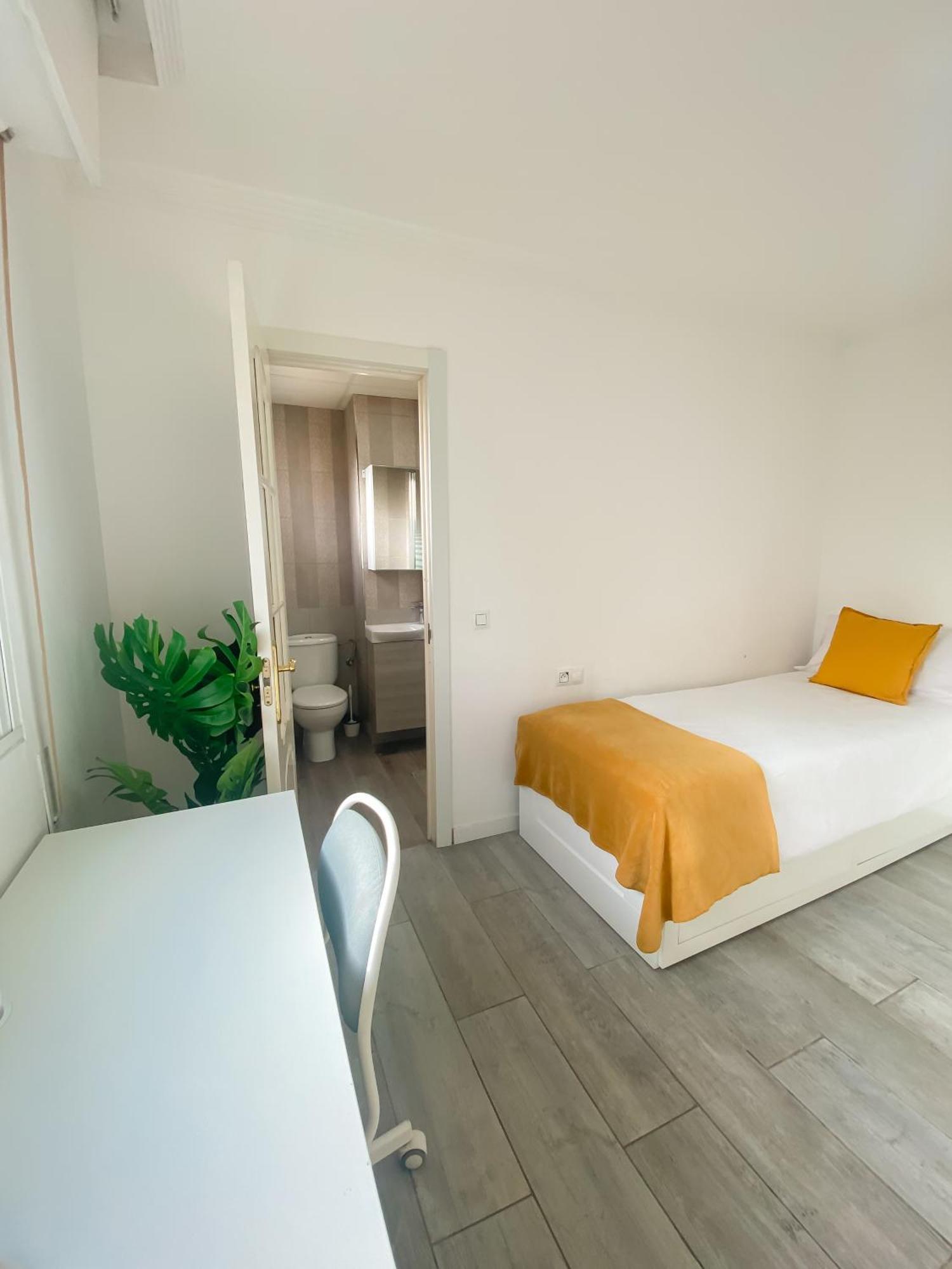 Appartamento 3 Y 3 Baths Y Aparcamiento Catedral *